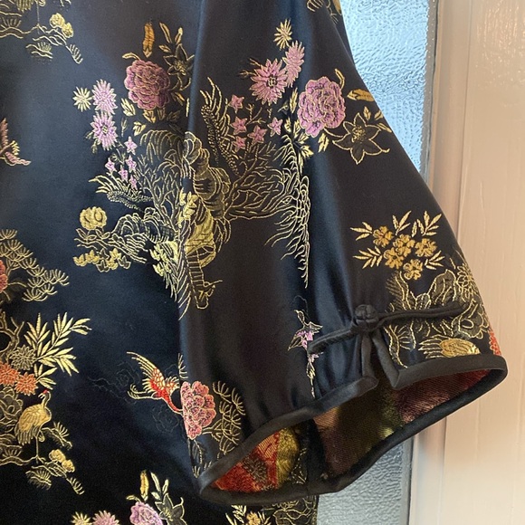 Vintage Asian style blouse  size L 100%silk - Picture 3 of 9